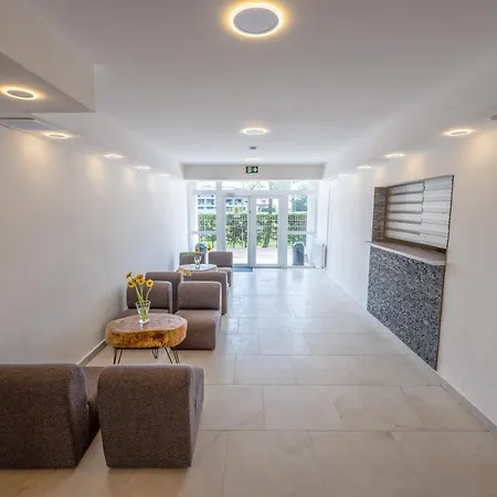 Rekreacne Stredisko - Family Guest house Patince